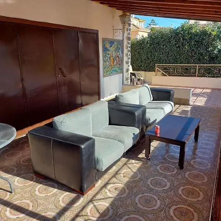 度假居 Con Piscina Privada 托雷莫利诺斯
